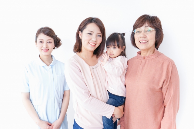 女家族